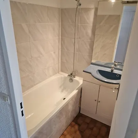 En Plein Centre, Vue Port Et Clim Apartamento *